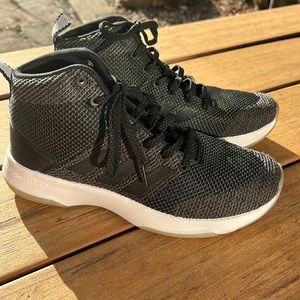 Men’s 7.5 Adidas Black Cloud Foam Executor Shoes | Pre-Owned - Great Conditon